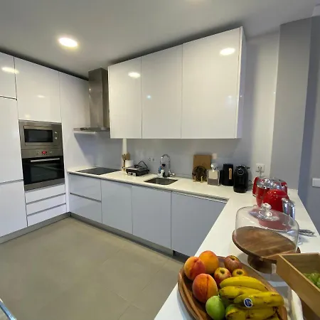 Casino 3 Bedrooms With Pool Apartment *