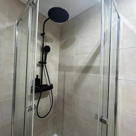 Casino 3 Bedrooms With Pool *